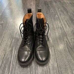 Madewell Shelton Lace-up Boot in Leather size 7.5